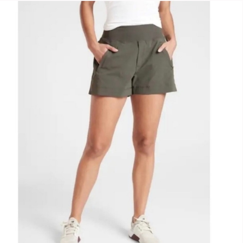 ATHLETA Trekkie North Mid-Rise Hiking Athletic Short Size 14 Mt. Olive - Picture 1 of 7